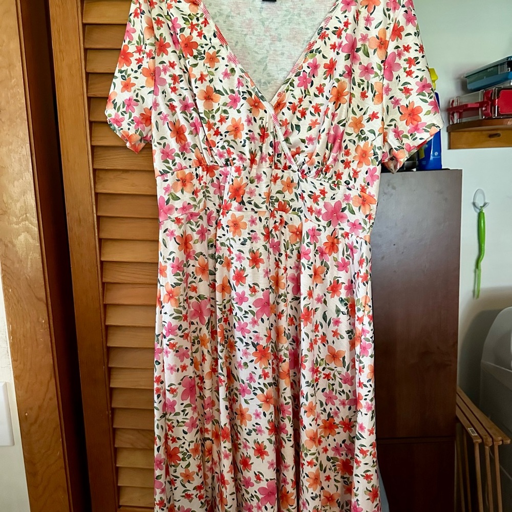 SHEIN Pink and Red Puff Sleeve Maxi Sundress